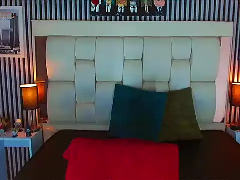 Snapshot of LihanJor_23 chatting on 11.08.25 LihanJor 23 online show from 11.08.25