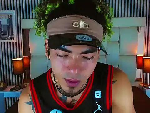 Snapshot of LihanJor_23 chatting on 11.11.25 LihanJor 23 online show from 11.11.25