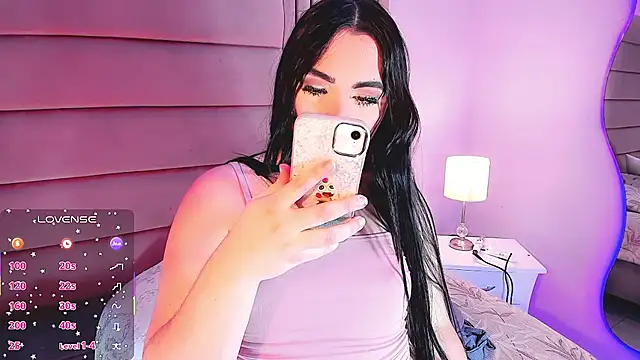 Dalis Hills online show from 04.04.26