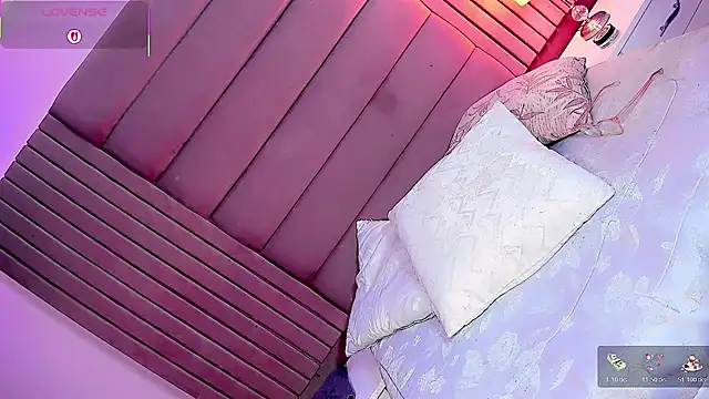 Dalis Hills online show from 04.12.26