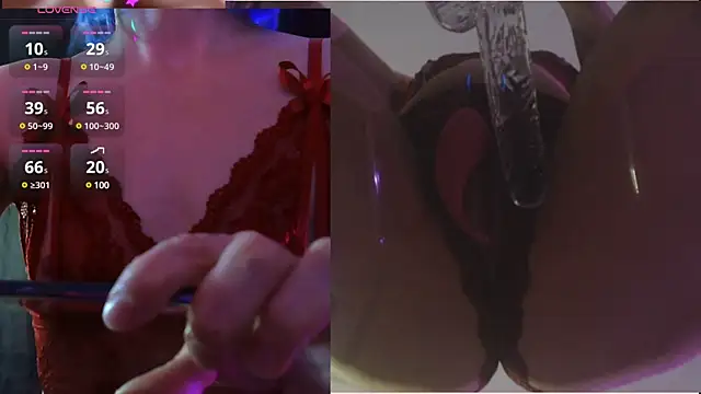 Snapshot of MsHugNkiss chatting on 03.05.25 MsHugNkiss online show from 03.05.25