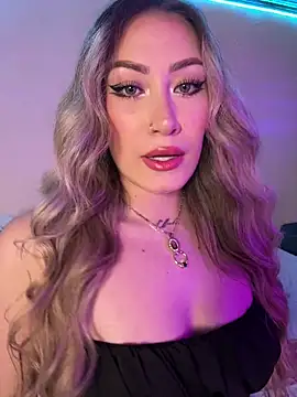 Snapshot of Lally_Valencia__ chatting on 10.12.25 Lally Valencia online show from 10.12.25