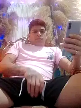 Snapshot of duquehotvoy chatting on 02.08.25 duquehotvoy online show from 02.08.25