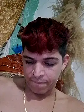 Snapshot of duquehotvoy chatting on 02.10.25 duquehotvoy online show from 02.10.25