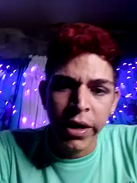 Snapshot of duquehotvoy chatting on 02.18.25 duquehotvoy online show from 02.18.25