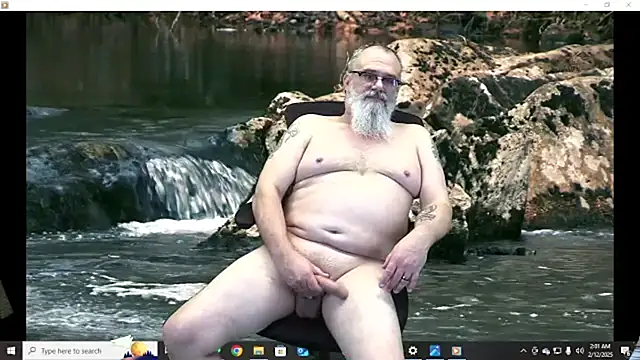 Snapshot of BigManCandy chatting on 02.12.25 BigManCandy online show from 02.12.25
