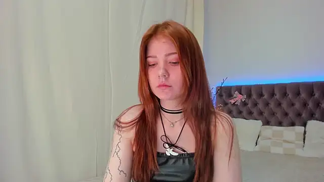Ella Mayers online show from 03.14.25