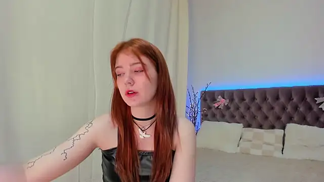 Ella Mayers online show from 03.14.25
