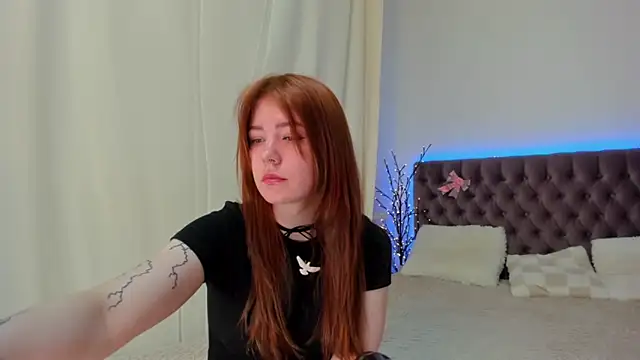 Ella Mayers online show from 03.20.25