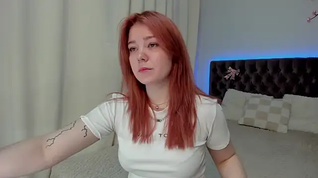 Ella Mayers online show from 09.14.25