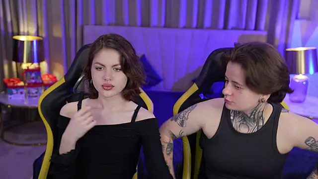 Snapshot of Adell_054 chatting on 01.30.25 Adell 054 online show from 01.30.25