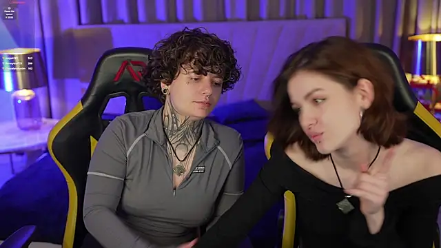 Snapshot of Adell_054 chatting on 02.02.25 Adell 054 online show from 02.02.25