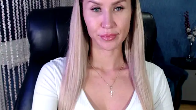 SexyXXXBlonde online show from 02.10.25