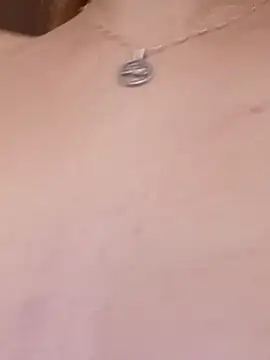 Mia RainX online show from 12.18.25