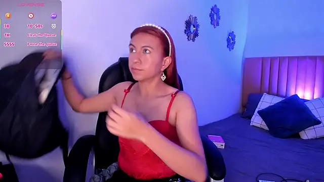 Snapshot of fer_angel_ chatting on 02.26.25 fer angel online show from 02.26.25