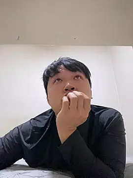 offwhite777 online show from 02.04.25