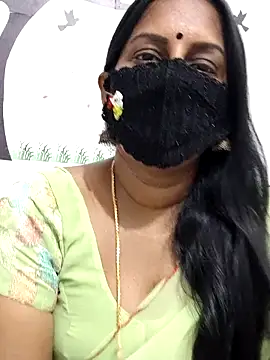 Snapshot of Tamil_Meera12 chatting on 04.27.26 Tamil Meera12 online show from 04.27.26