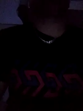 Snapshot of NAvoglia chatting on 10.03.25 NAvoglia online show from 10.03.25