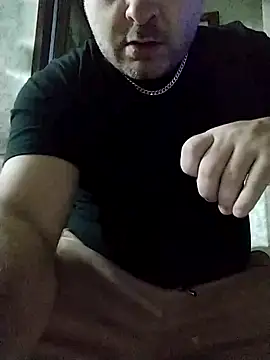 Snapshot of NAvoglia chatting on 10.24.25 NAvoglia online show from 10.24.25