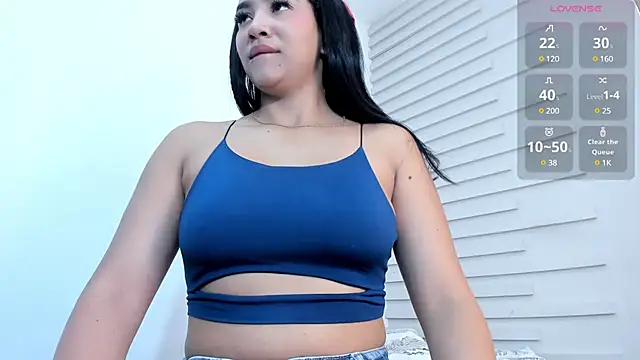 Snapshot of Lia_Guzman chatting on 02.07.25 Lia Guzman online show from 02.07.25