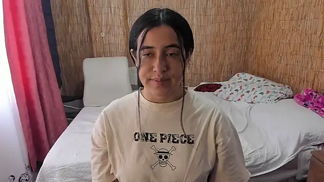 Snapshot of __leaa chatting on 10.19.25 leaa online show from 10.19.25