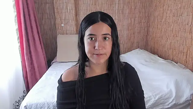 Snapshot of __leaa chatting on 11.16.25 leaa online show from 11.16.25