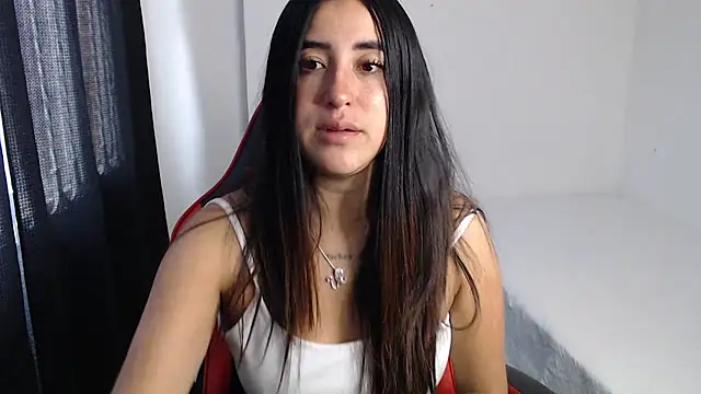 Snapshot of __leaa chatting on 07.22.26 leaa online show from 07.22.26