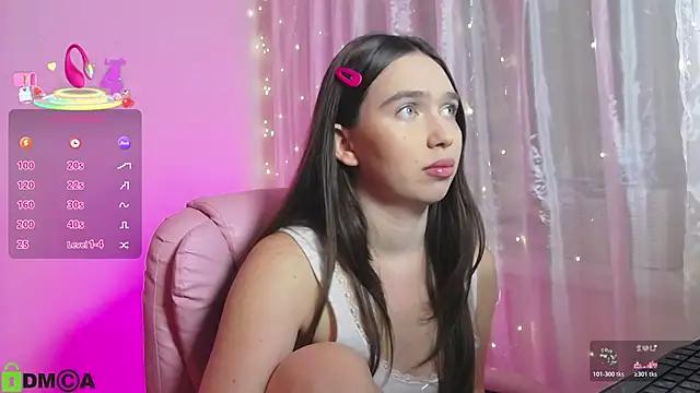 Snapshot of Arianahot777 chatting on 10.27.25 Arianahot777 online show from 10.27.25