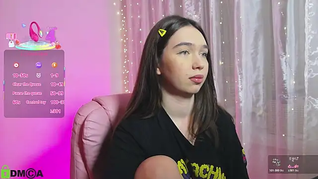 Snapshot of Arianahot777 chatting on 11.04.25 Arianahot777 online show from 11.04.25