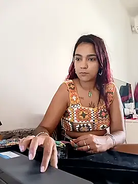 Snapshot of Pantaneirasexy chatting on 04.18.26 Pantaneirasexy online show from 04.18.26