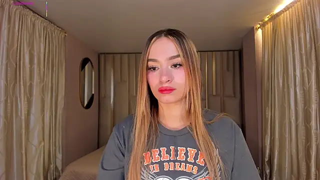 Snapshot of AmaiaHaywood chatting on 10.17.25 AmaiaHaywood online show from 10.17.25