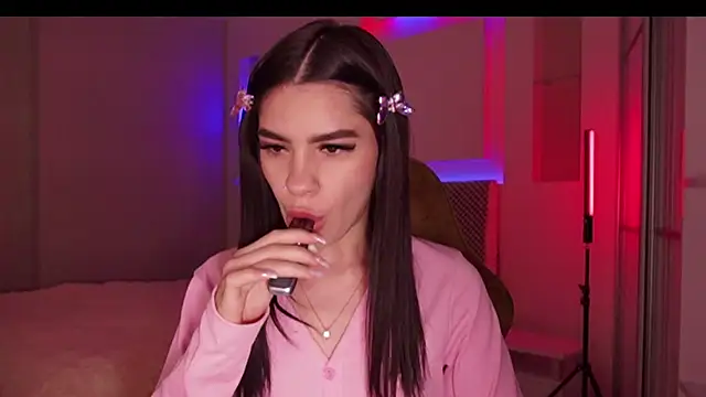 Snapshot of _BbFreya chatting on 02.03.25 BbFreya online show from 02.03.25