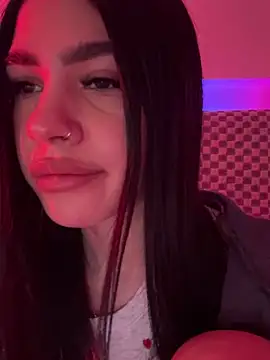 Snapshot of _BbFreya chatting on 02.06.25 BbFreya online show from 02.06.25