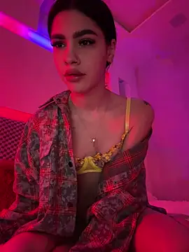 Snapshot of _BbFreya chatting on 02.07.25 BbFreya online show from 02.07.25