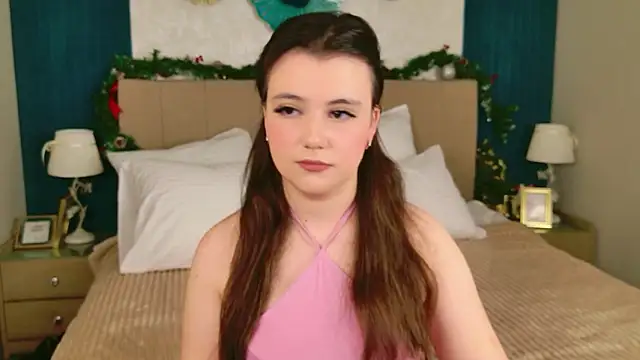 Pauline Heaven online show from 01.06.26