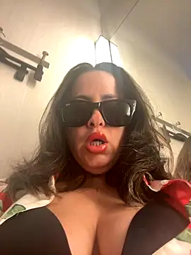 laarti online show from 10.11.25