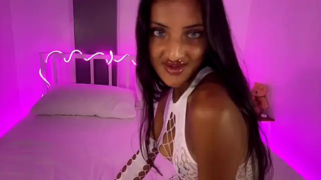 Snapshot of alanaexplicit69 chatting on 03.09.25 alanaexplicit69 online show from 03.09.25