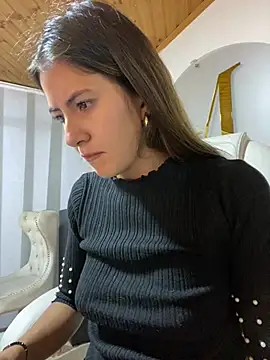 Andrea18 blonde online show from 03.17.25