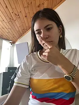 Andrea18 blonde online show from 03.20.25