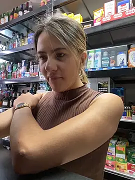 Andrea18 blonde online show from 04.13.26