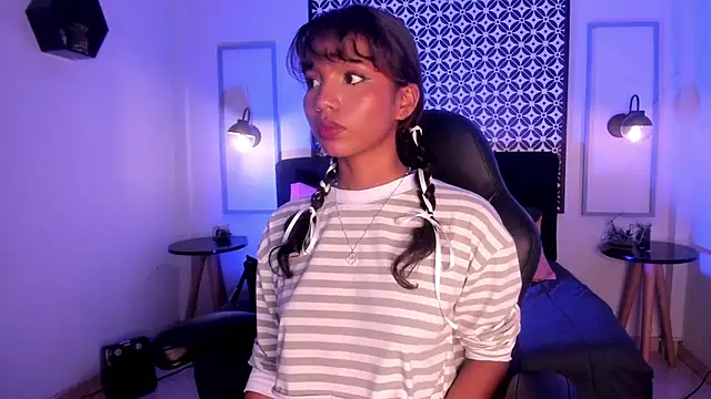 Snapshot of Gigi_Strawberry chatting on 03.14.25 Gigi Strawberry online show from 03.14.25