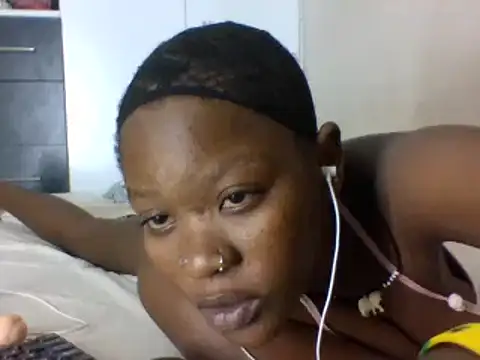 HotNSassy online show from 02.04.25