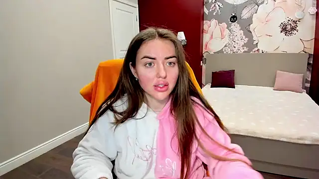 Snapshot of MissisCaty chatting on 02.20.26 MissisCaty online show from 02.20.26