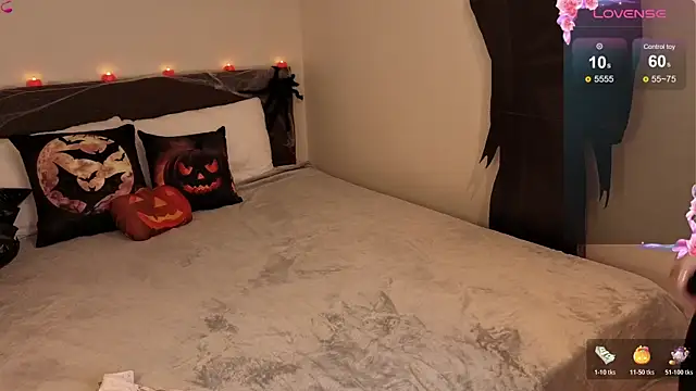 Lora Rosee online show from 10.23.25