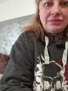 Snapshot of CannabisQueenn chatting on 02.24.26 CannabisQueenn online show from 02.24.26