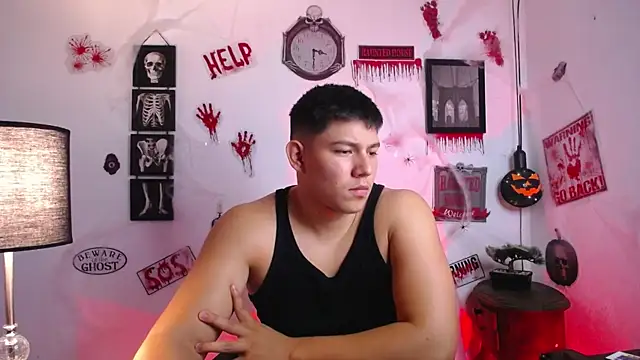 JamesCr  online show from 10.28.25