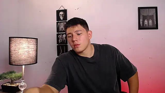 JamesCr  online show from 11.06.25