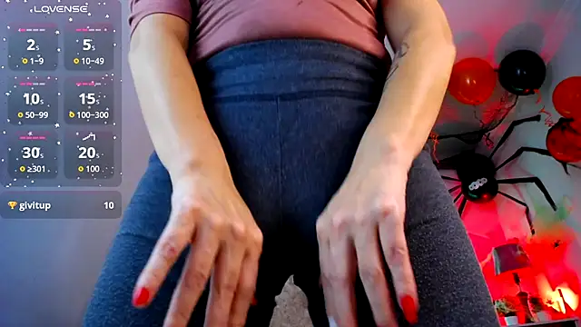 Alexaamoon  online show from 10.17.25