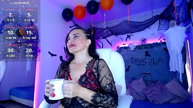 Alexaamoon  online show from 11.05.25