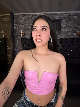 Snapshot of TayylorSexx chatting on 06.17.26 TayylorSexx online show from 06.17.26